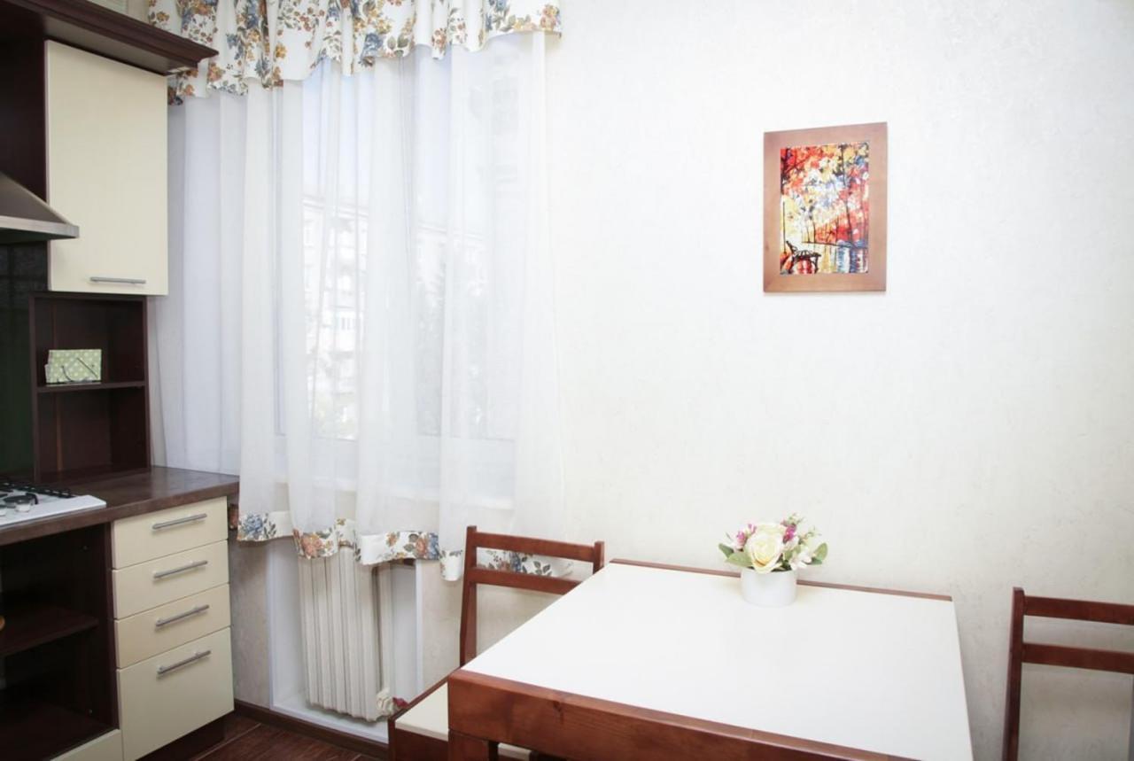Apartments On Moskovskaya Street Dnipro Exterior foto